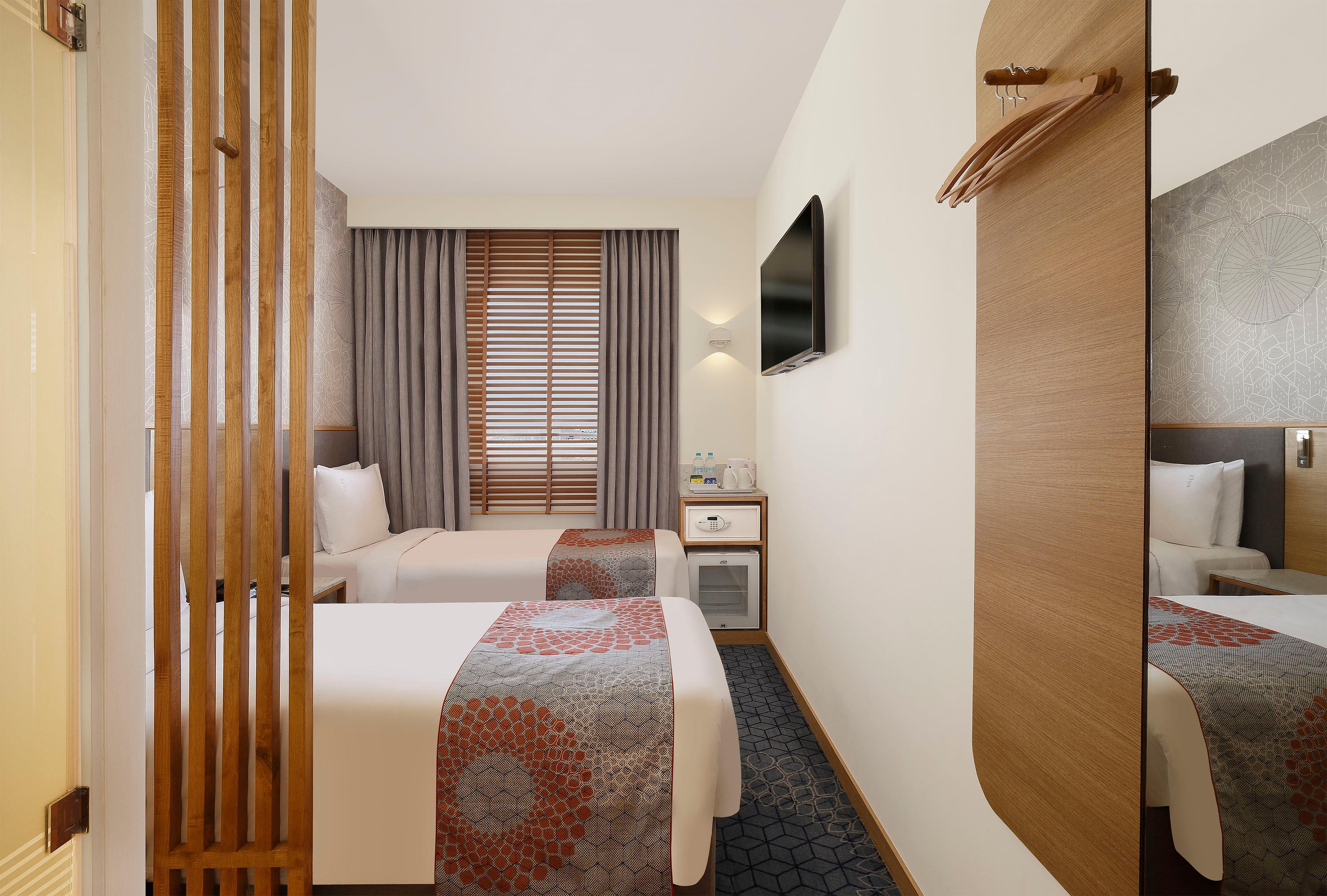Holiday Inn Express Ahmedabad Prahlad Nagar By Ihg Extérieur photo